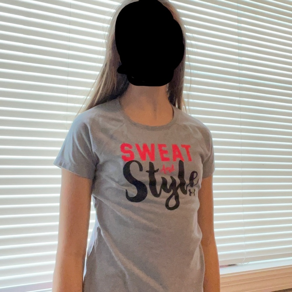 3 Under armour T-shirts’ for sports practices